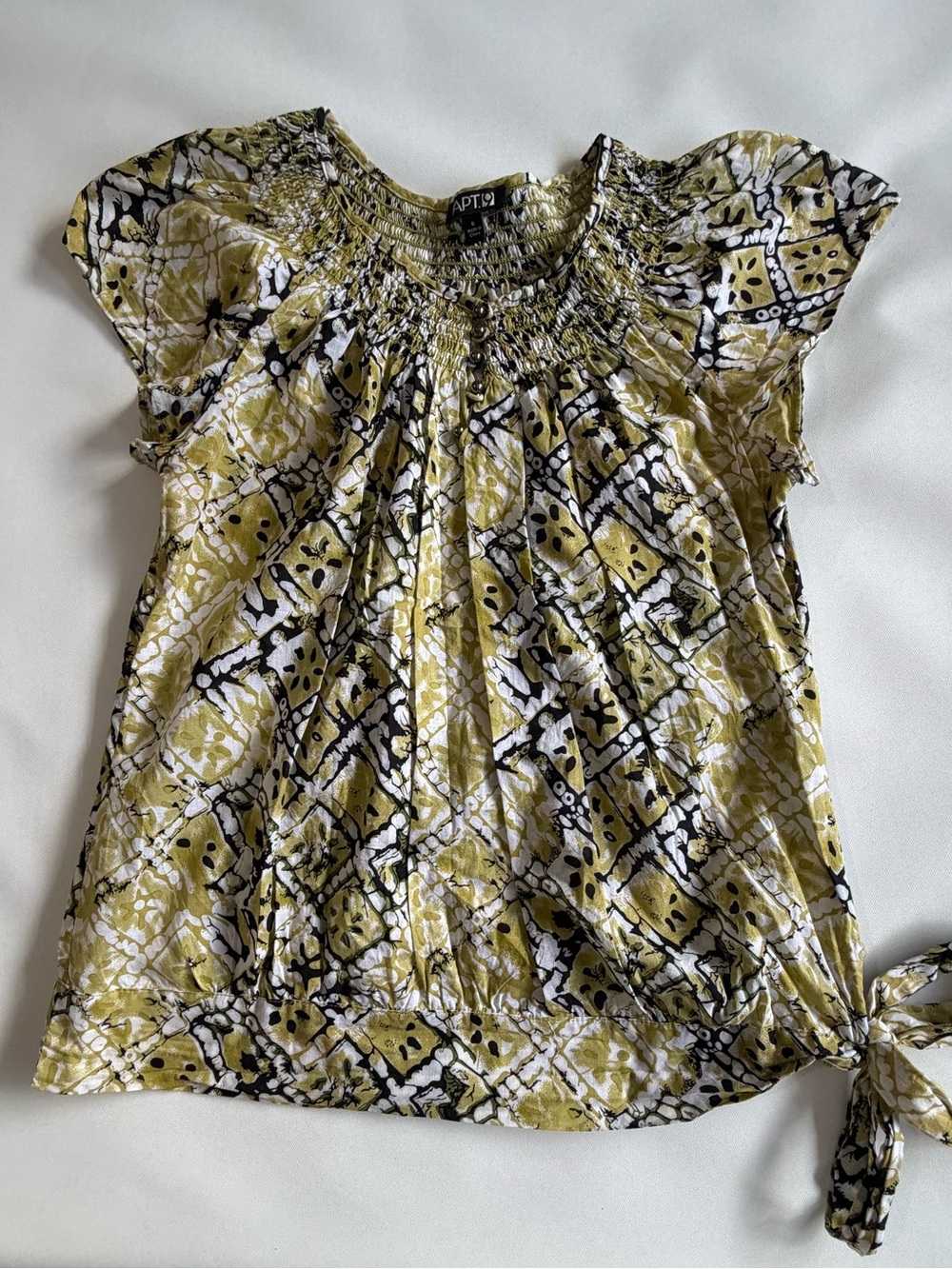 Apt 9 Green Geometric Smocked Blouse Size S